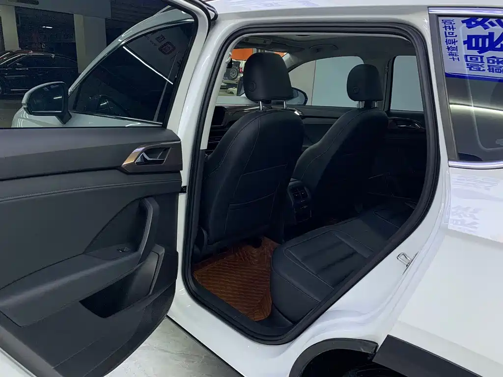 Volkswagen Tharu — миниатюра 13