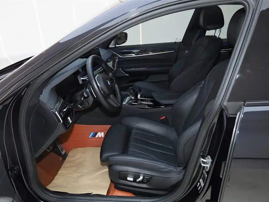 BMW 6 series GT 2024 Черный из Китая