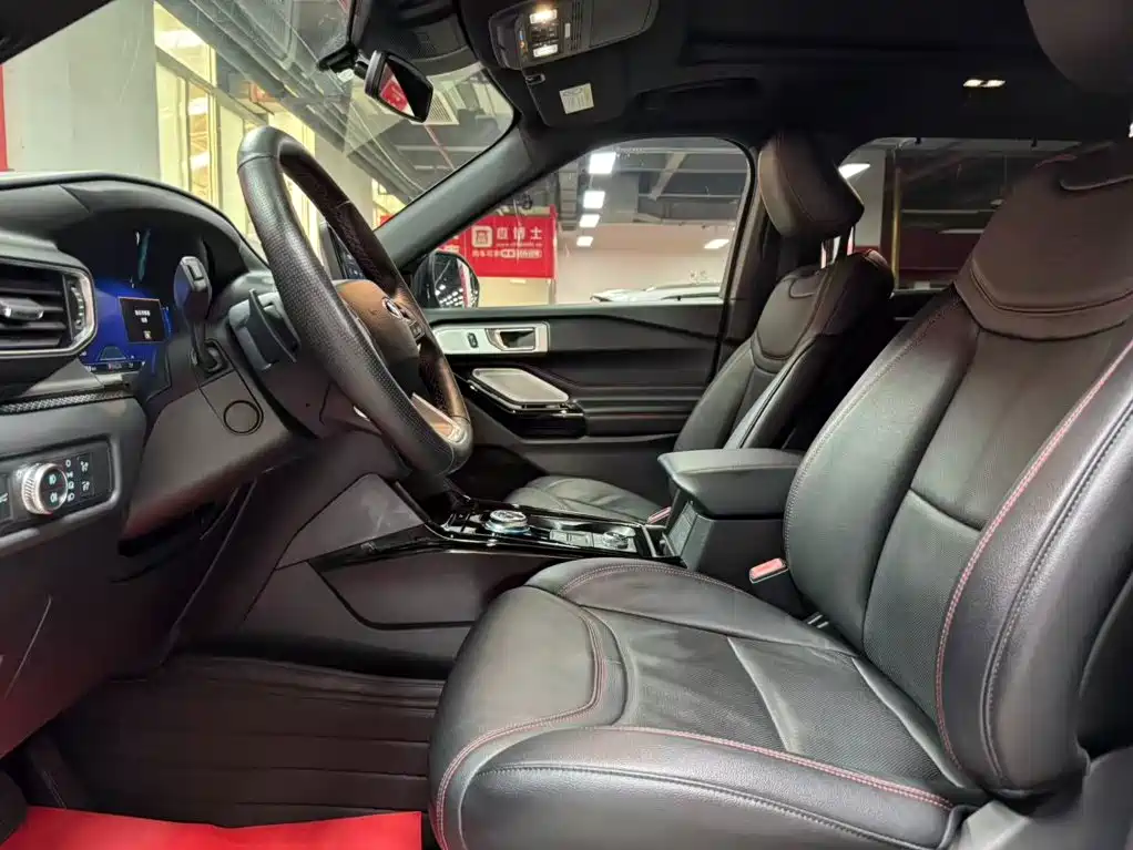 Ford Explorer — миниатюра 8