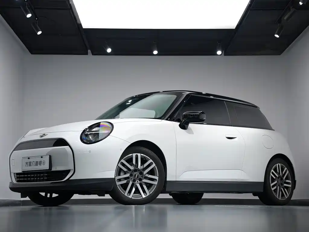 MINI MINI COOPER EV — миниатюра 4
