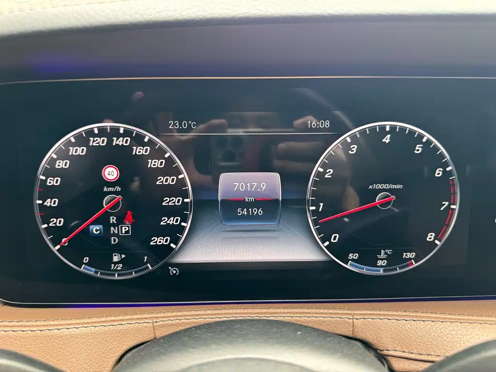 Mercedes-Benz S-Class — миниатюра 3