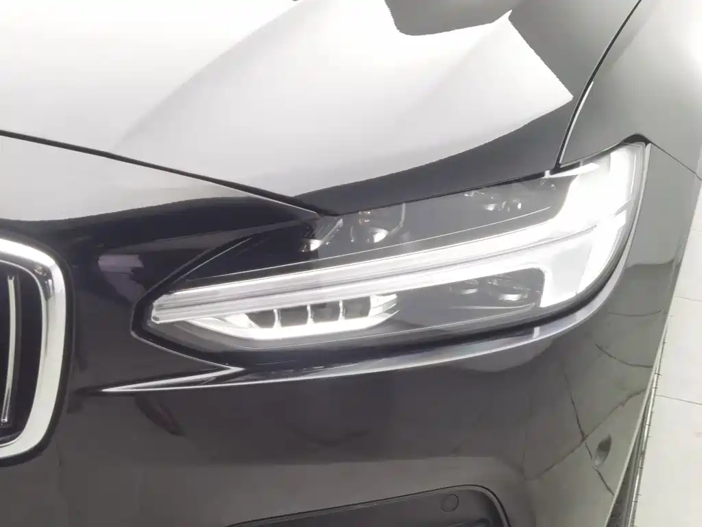 Volvo S90 — миниатюра 7
