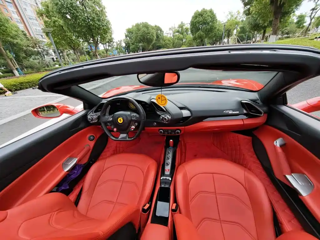 Ferrari 488 — миниатюра 6