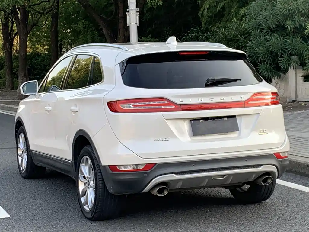 Lincoln MKC — миниатюра 4