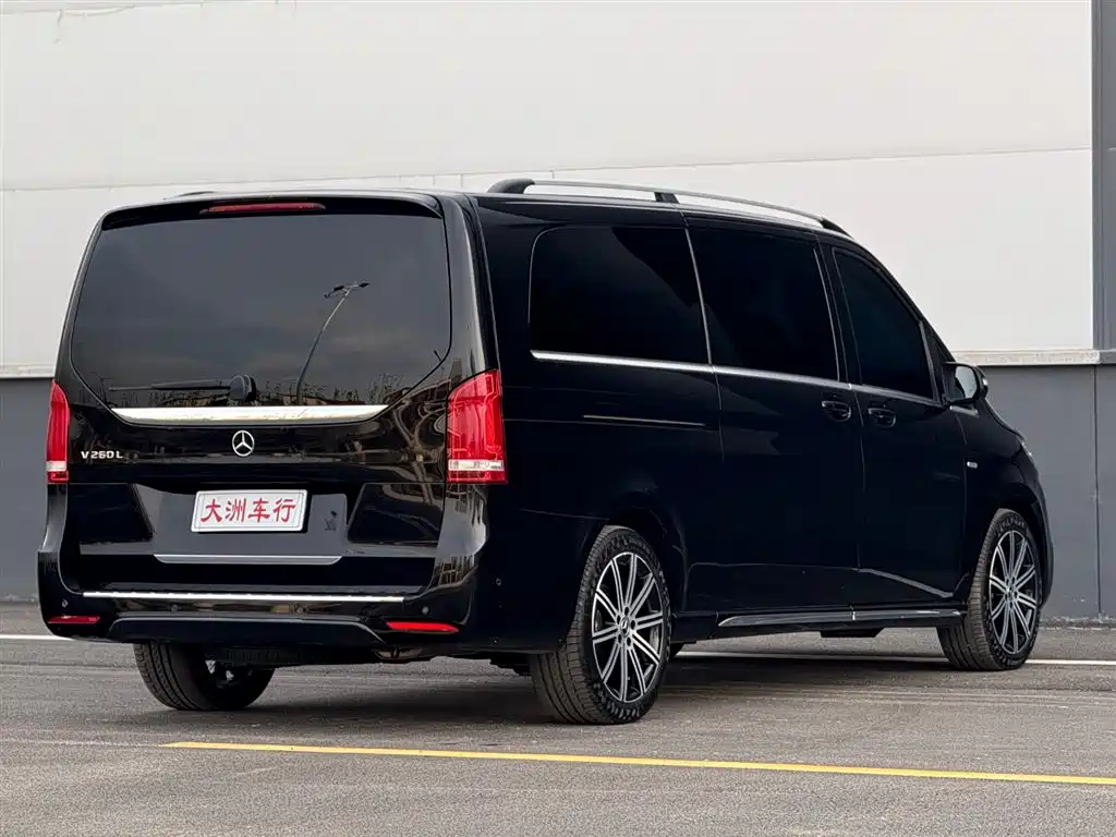 Mercedes-Benz V-Class V 2022 V 260 L Luxury