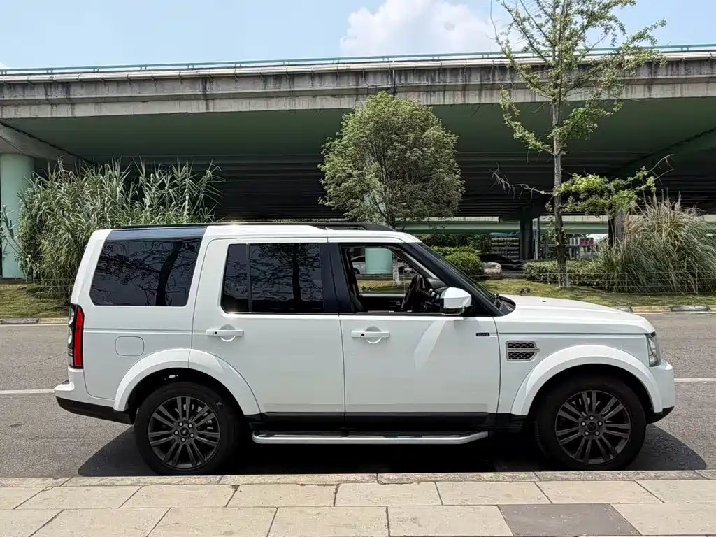 Land Rover Discovery 2015 3.0 SDV6 HSE