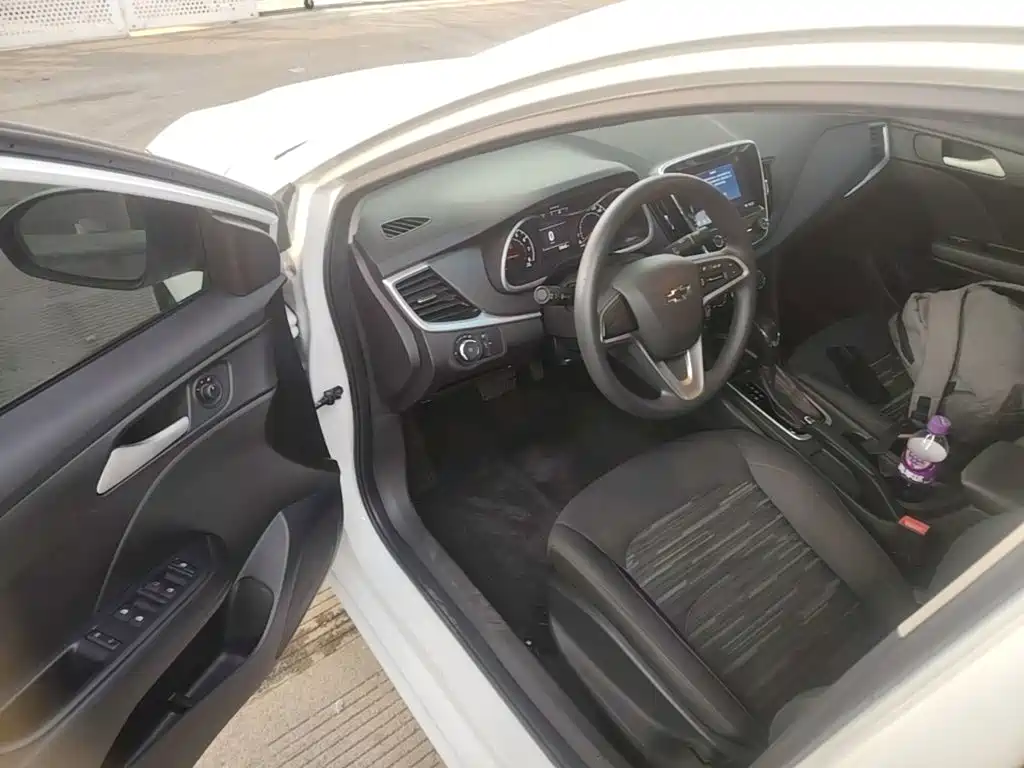 Chevrolet Monza — миниатюра 16