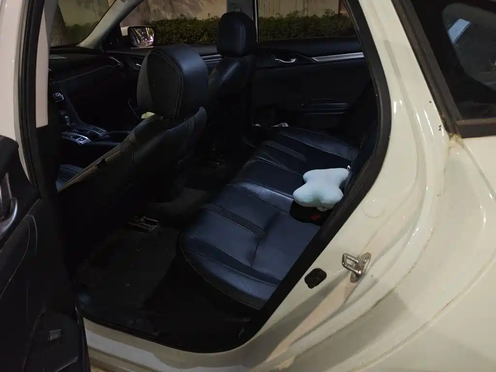 Honda Civic — миниатюра 18