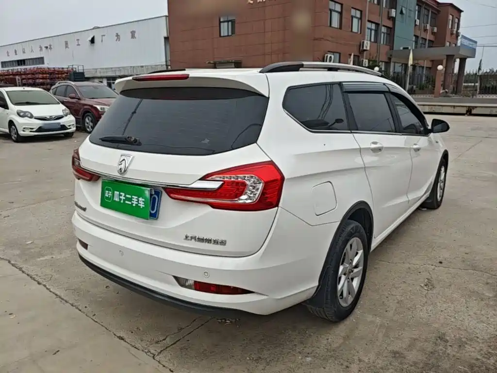 Baojun 310W — миниатюра 7