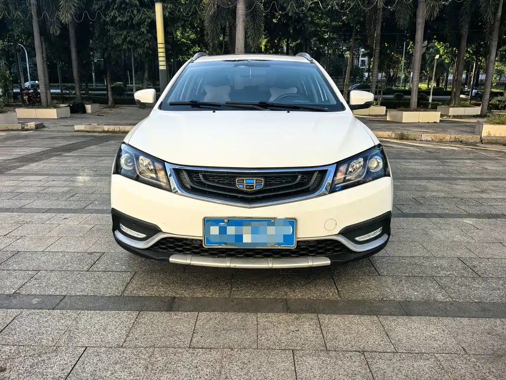 Geely Emgrand — миниатюра 2