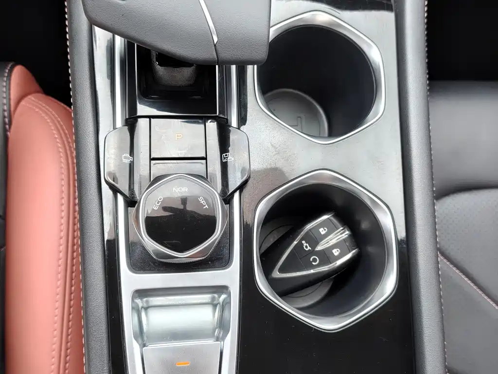 Changan Eado — миниатюра 9