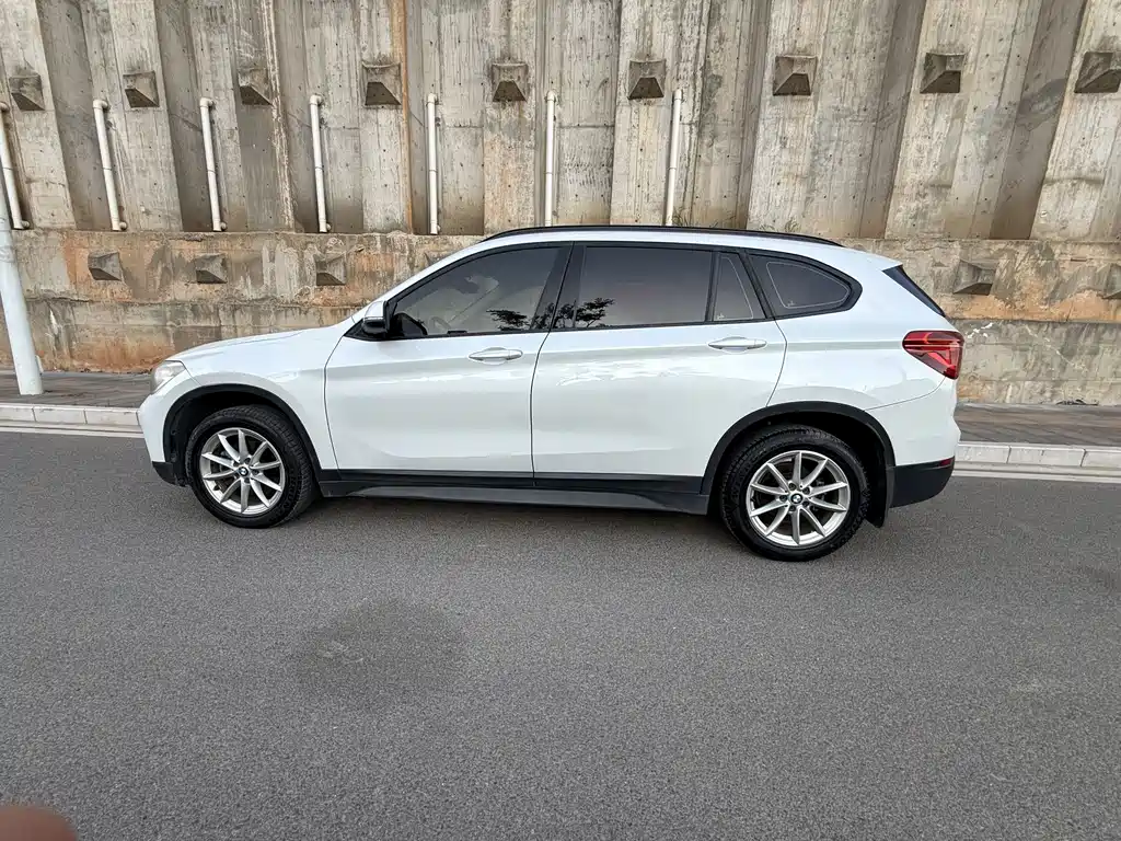 BMW X1 — миниатюра 4