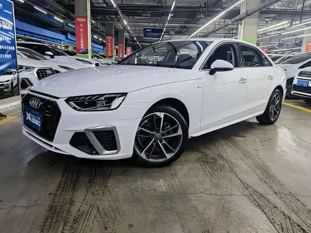 AUDI A4L 2021