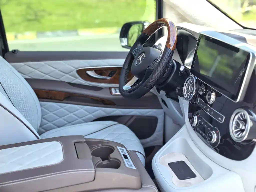 Mercedes-Benz Vito — миниатюра 7
