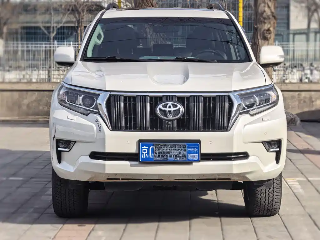 TOYOTA PRADO