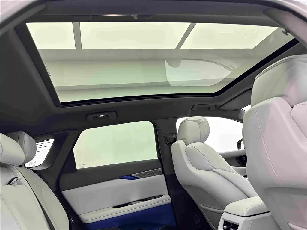 Cadillac IQ — миниатюра 19