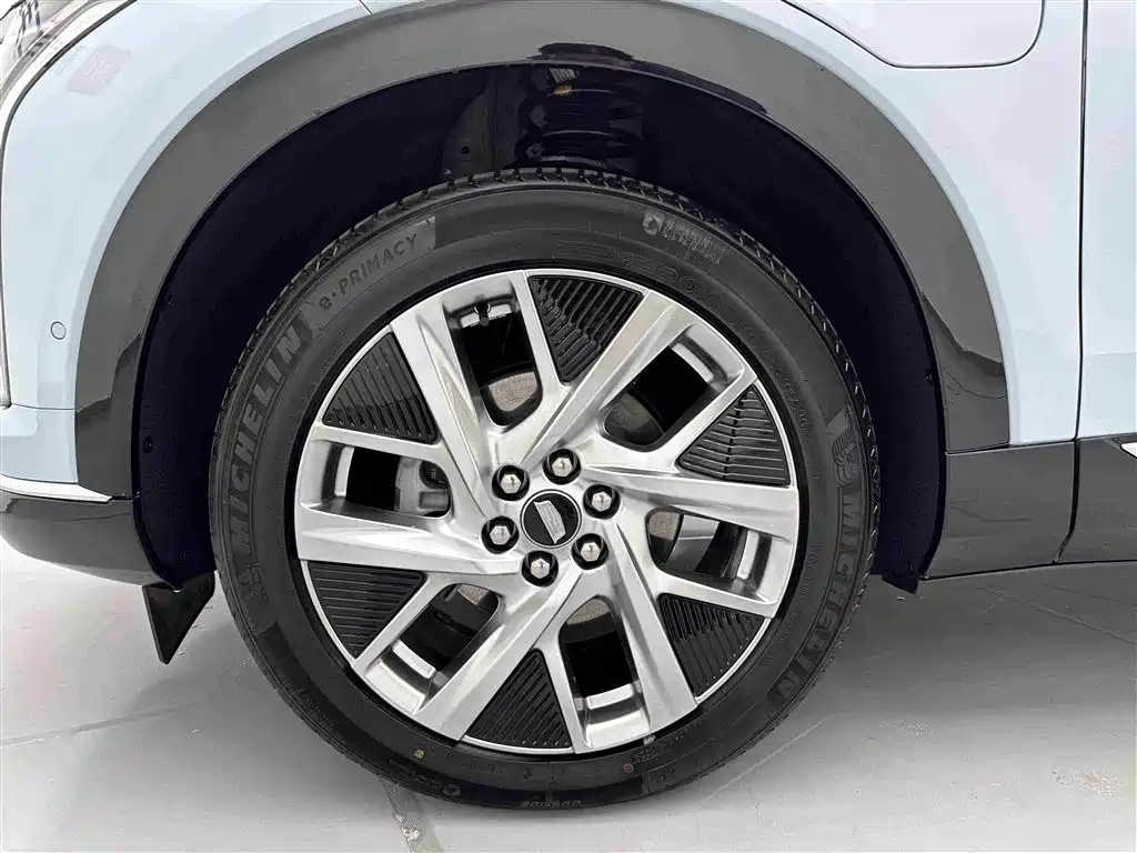 Cadillac IQ — миниатюра 26