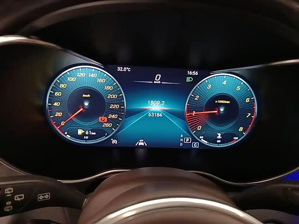 Mercedes-Benz GLC — миниатюра 12