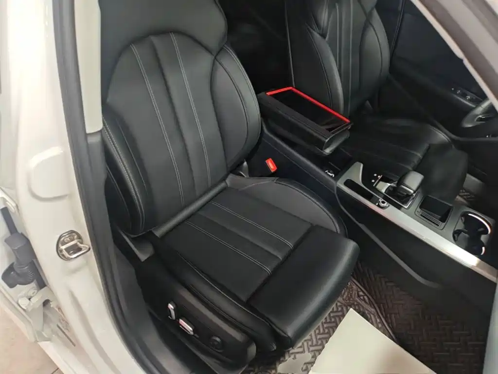 Audi A4L — миниатюра 25