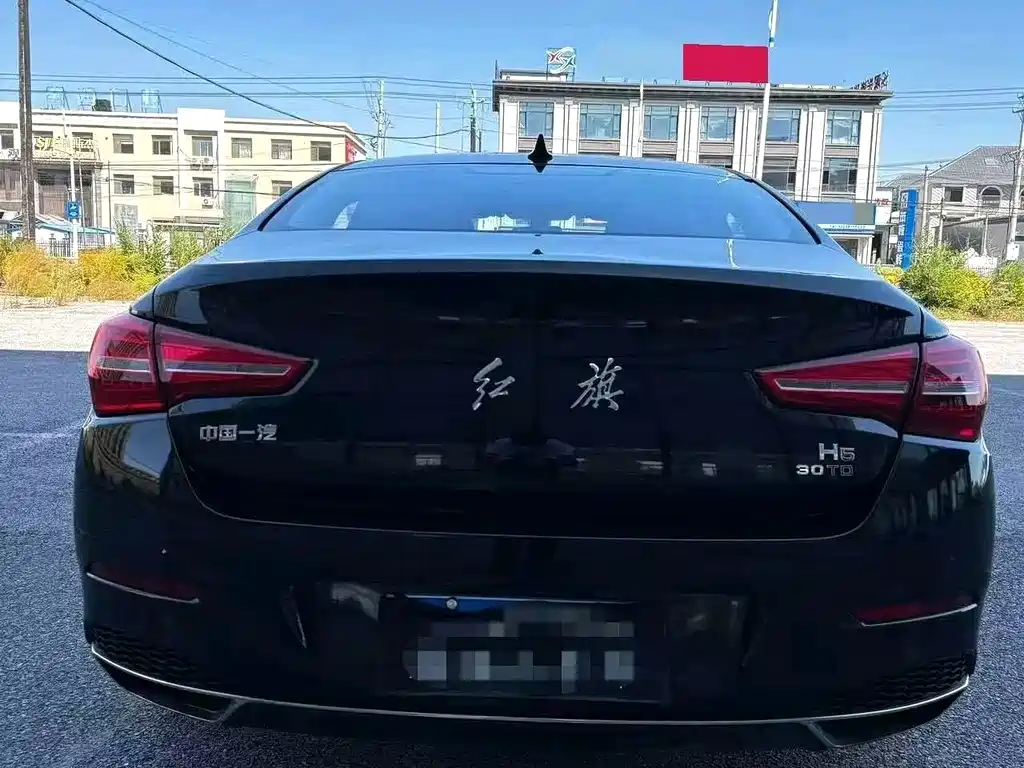 Hongqi Hongqi H5 — миниатюра 8
