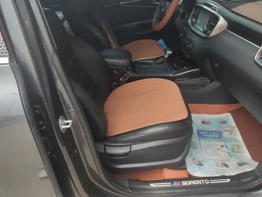 Kia Sorento — миниатюра 8