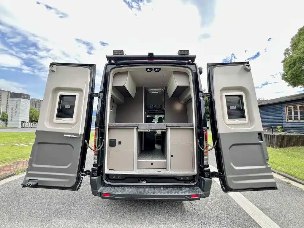 Ford Transit T8 — миниатюра 14
