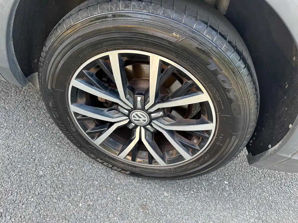 Volkswagen Tiguan L — миниатюра 9