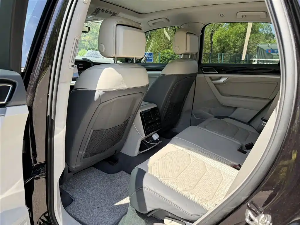Volkswagen Touareg 2019 3.0TSI V