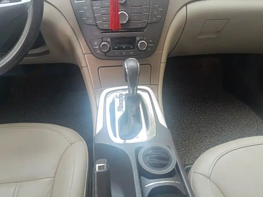 Buick Regal — миниатюра 16