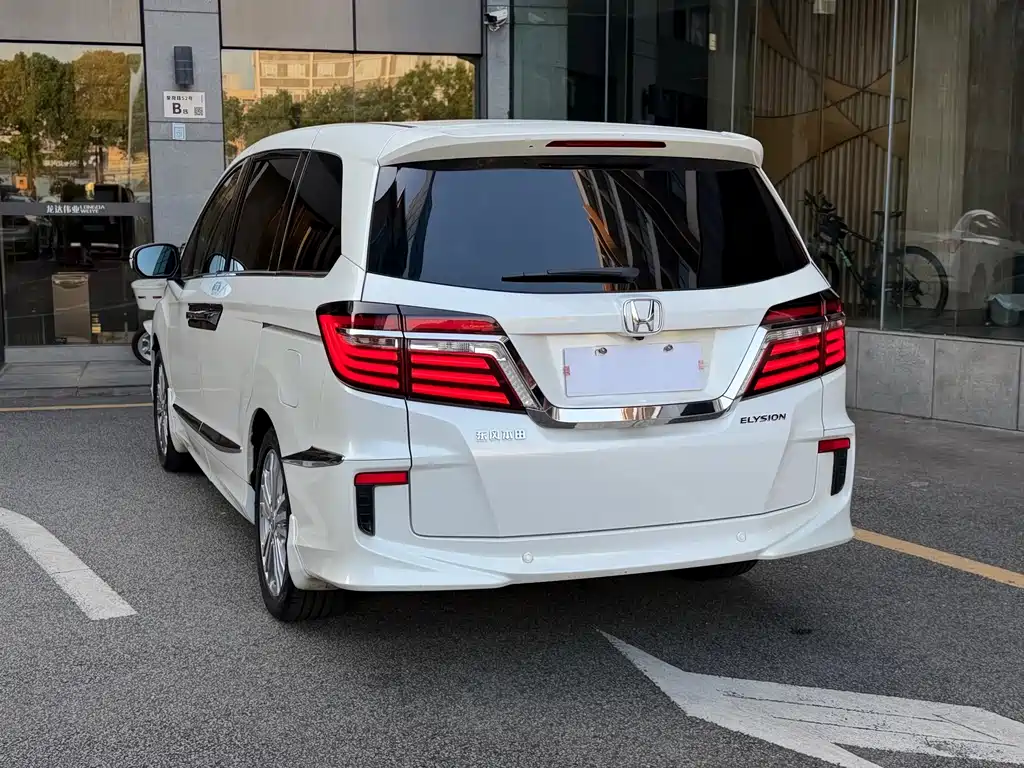 Honda Elysion — миниатюра 18