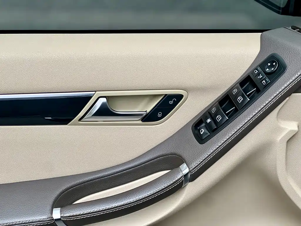 Mercedes-Benz R-Class — миниатюра 25