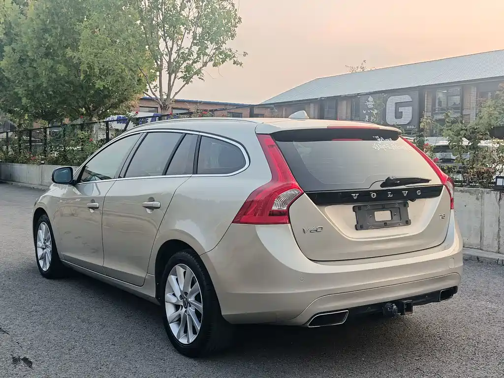 Volvo V60 — миниатюра 7