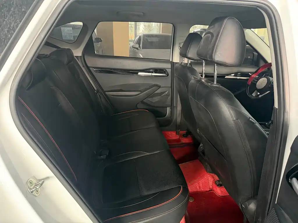 Kia Seltos — миниатюра 8
