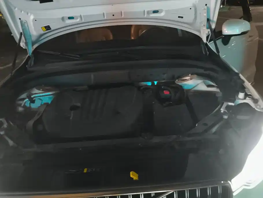 Volvo XC60 — миниатюра 10
