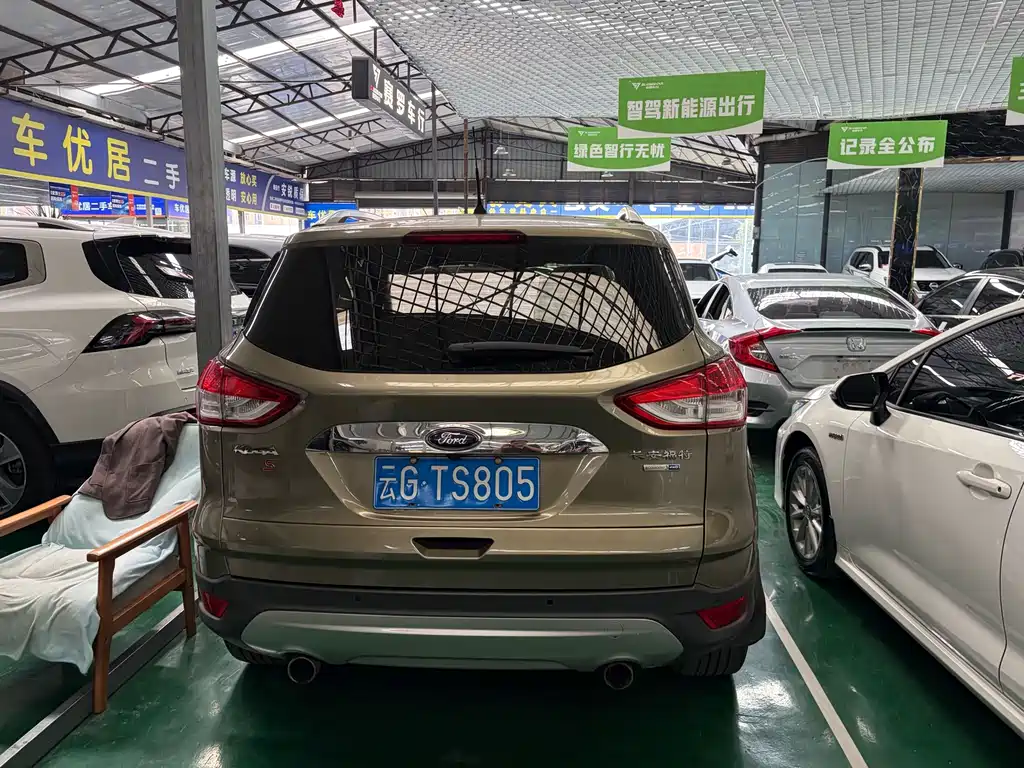 Ford Kuga — миниатюра 9