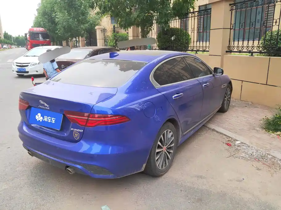 Jaguar XEL — миниатюра 3