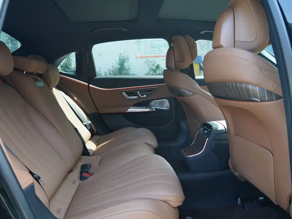 Mercedes-Benz E-Class E 2024 E 300 L Luxury
