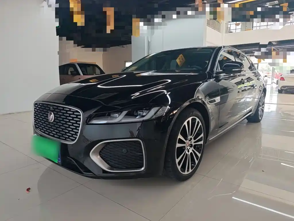 Jaguar XFL
