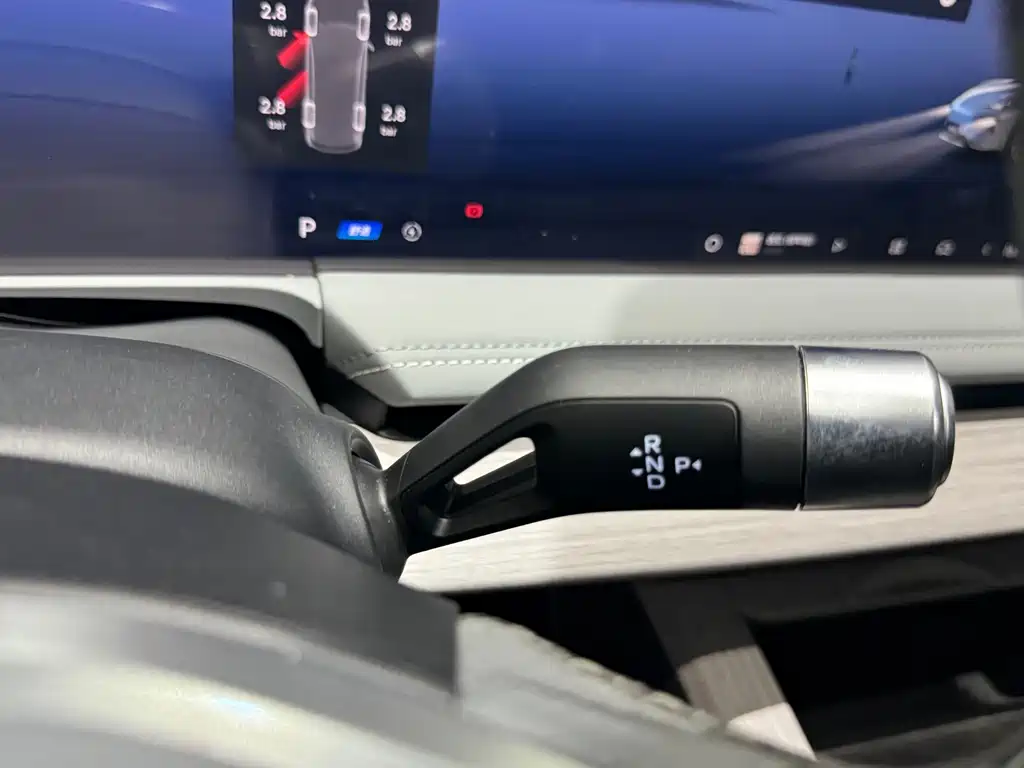 GEELY GALAXY GALAXY E8