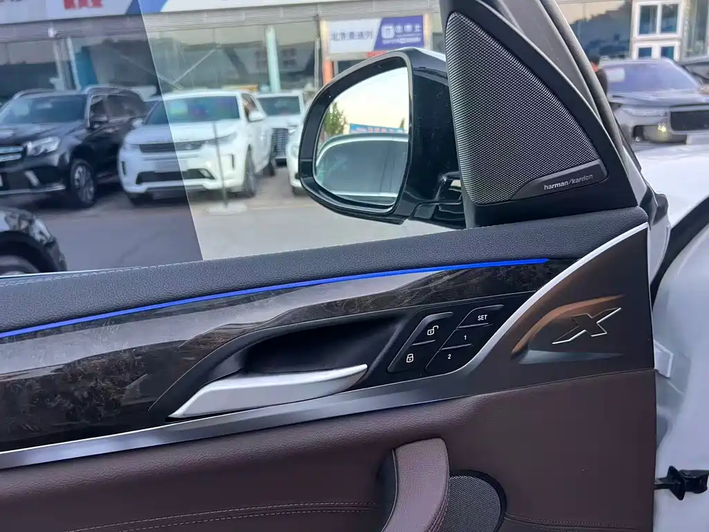 BMW X3 — миниатюра 8