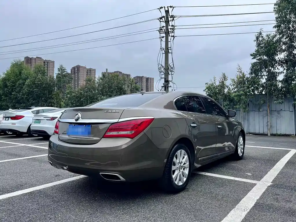 Buick LaCrosse — миниатюра 4