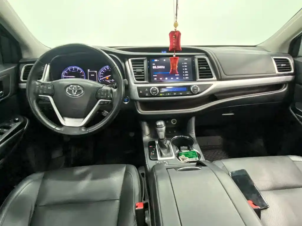 Toyota Highlander — миниатюра 6