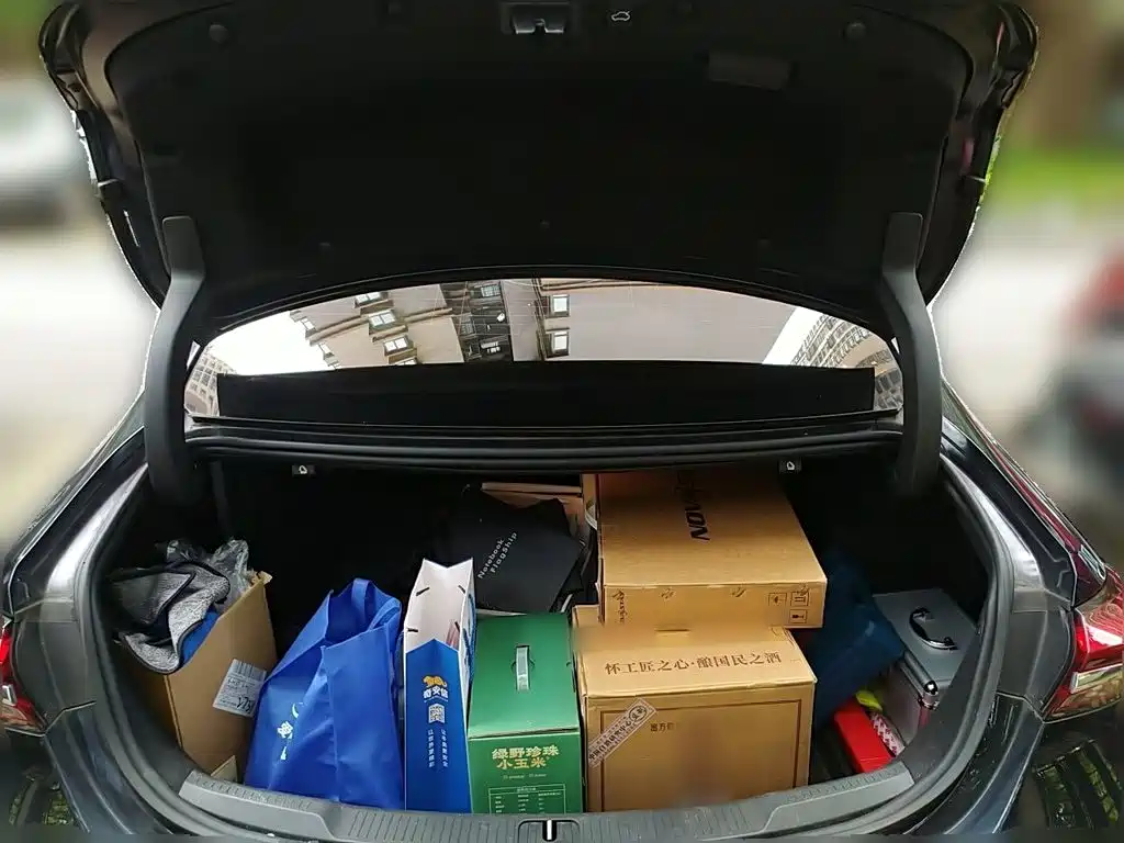 Buick LaCrosse — миниатюра 10