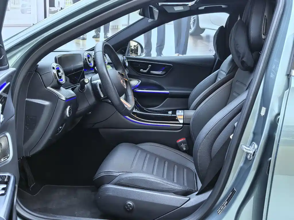 Mercedes-Benz C-Class — миниатюра 17