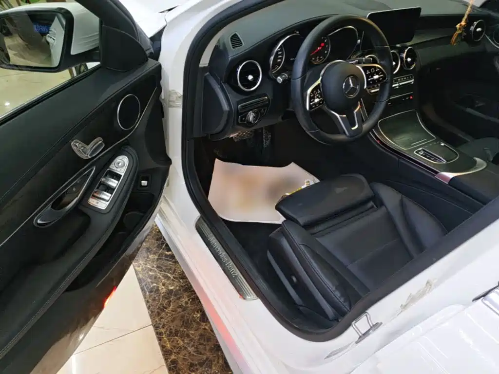 Mercedes-Benz C-Class — миниатюра 16