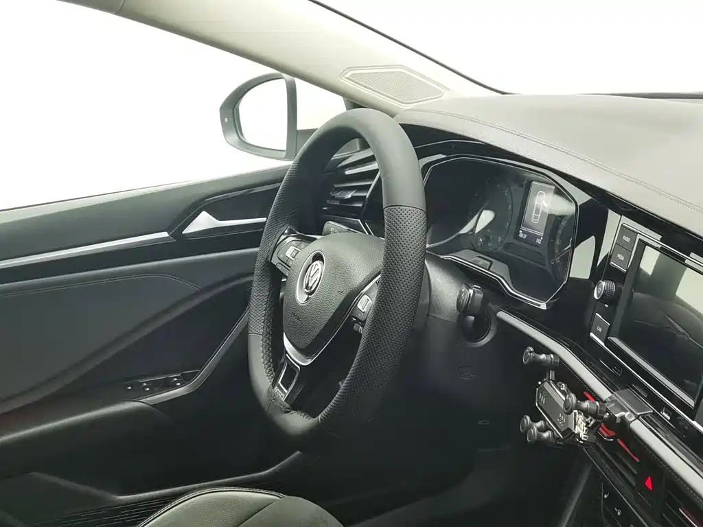 Volkswagen Sagitar — миниатюра 22