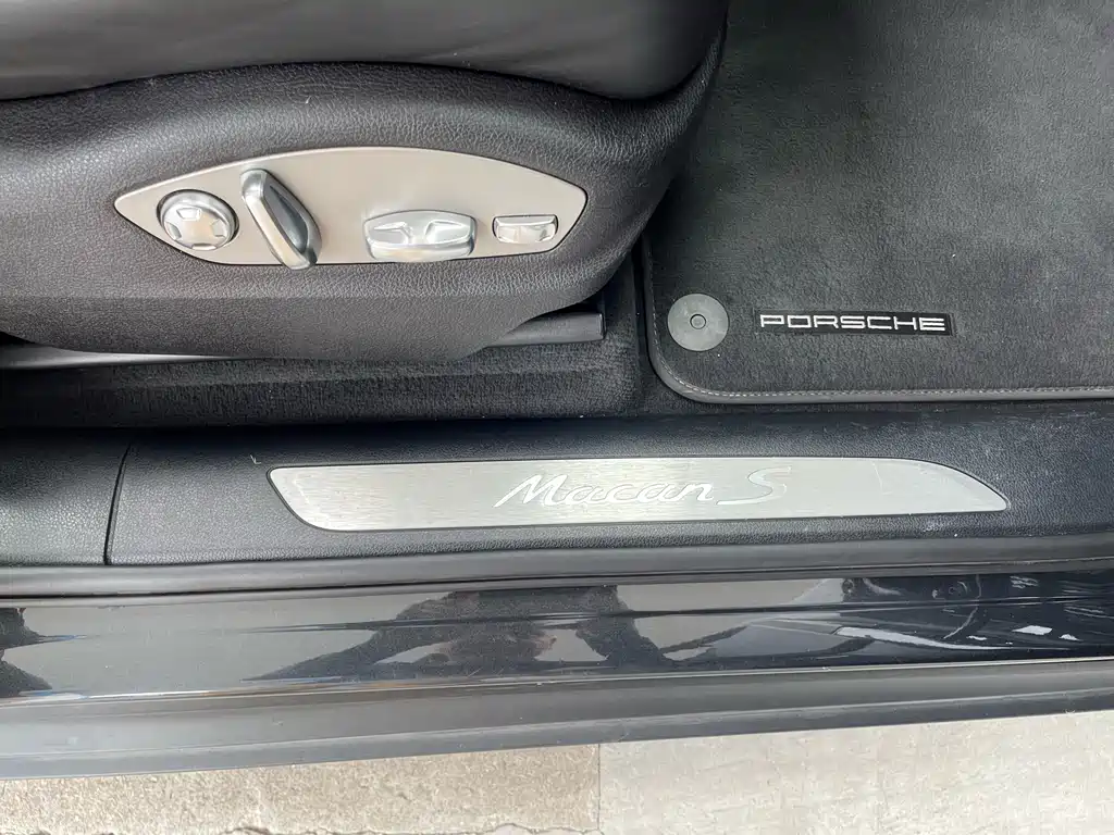 Porsche Macan — миниатюра 20