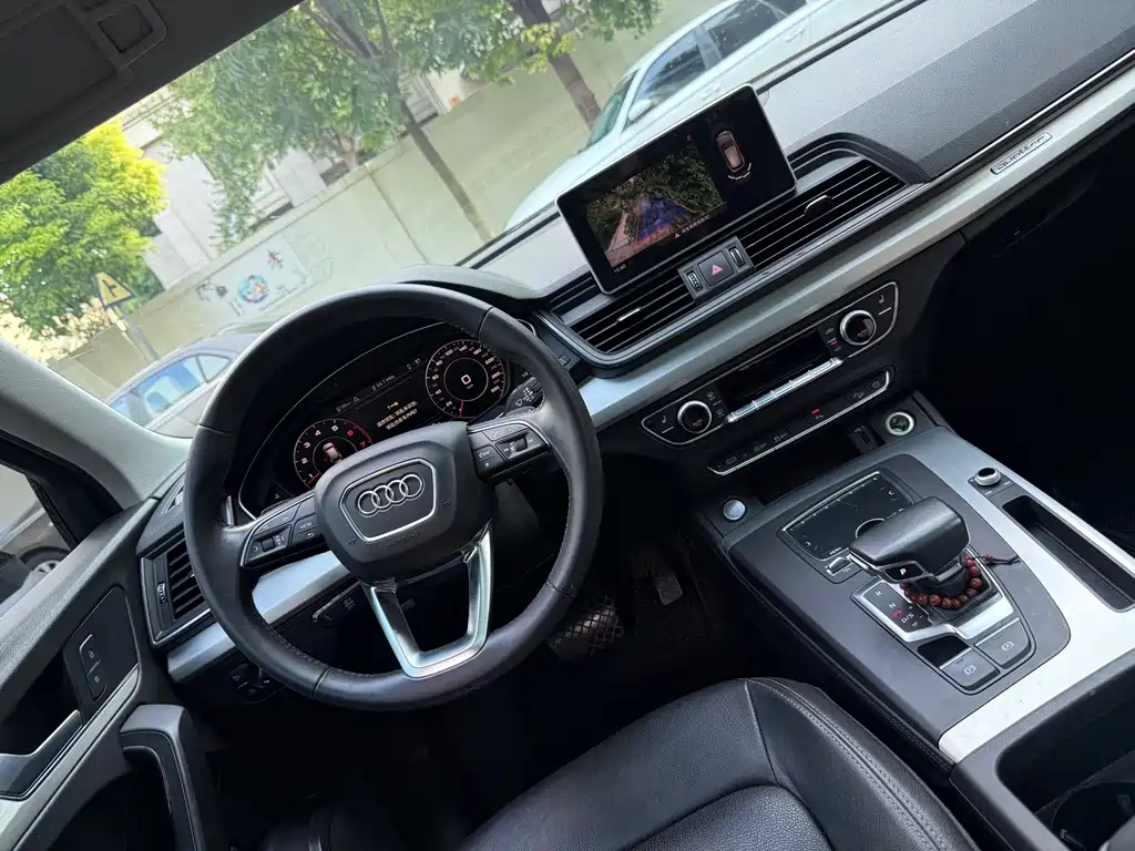 Audi Q5L — миниатюра 13
