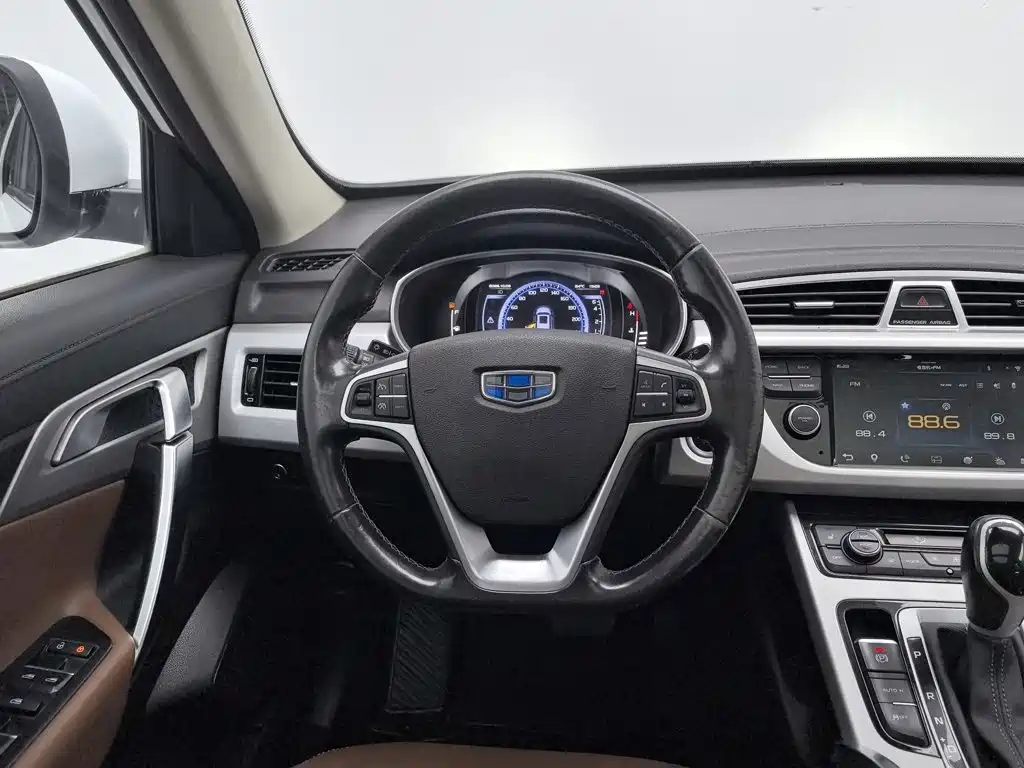 Geely Boyue — миниатюра 11