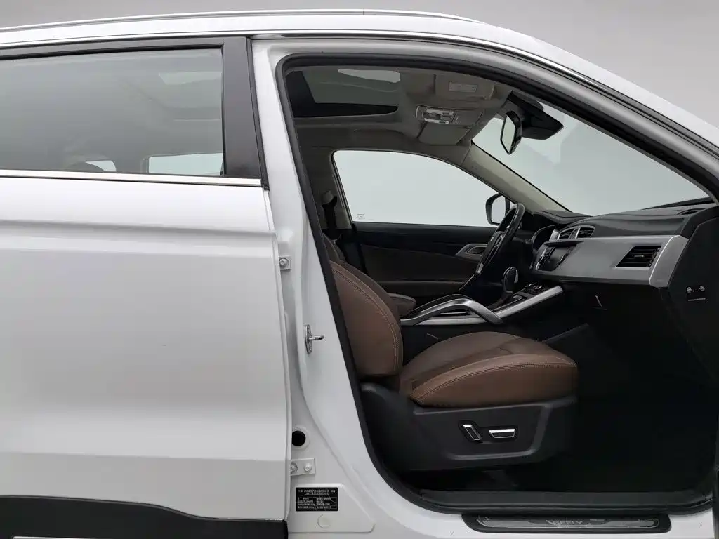 Geely Boyue — миниатюра 23